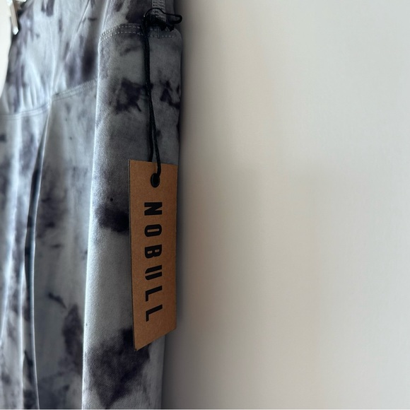 NOBULL • High Rise Black Cloud Tie Dye Crop Leggings - Picture 5 of 9